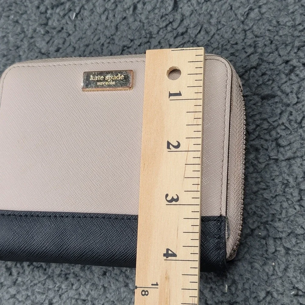 Kate Spade New York Wallet Pink Leather Laurel Way‎ Darci Clutch Zip Around NY